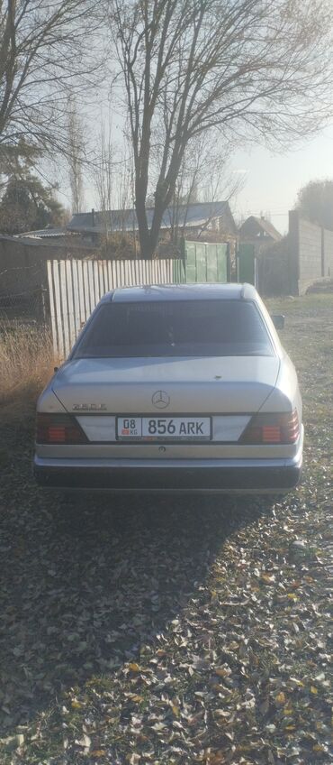 Mercedes-Benz: Mercedes-Benz W124: 1989 г., 2.6 л, Механика, Бензин, Седан — 5