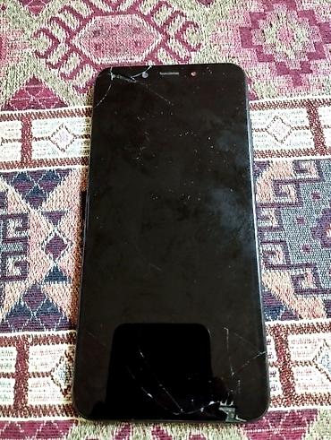 islənmis xəmir yoguran: Xiaomi Mi A2, rəng - Qara, 
 Qırıq — 2