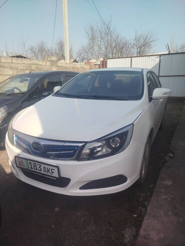 byd e5 2019 характеристики: BYD : 2019 г., 6.6 л, Автомат, Электромобиль, Седан