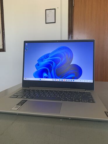 ноутбук 17: Ноутбук, Lenovo, 8 ГБ ОЗУ, AMD Ryzen 5, Б/у, Для работы, учебы