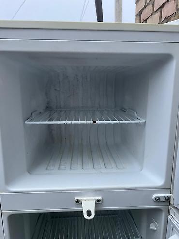 Другая бытовая техника: Б/у холодильник — 2