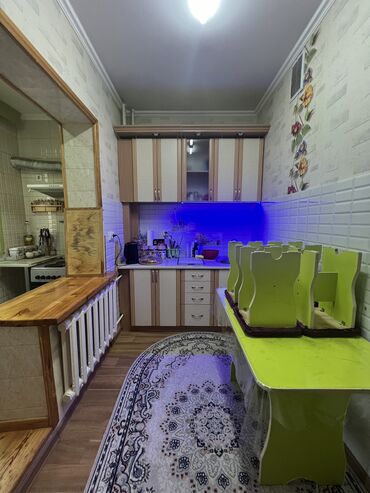 тоголок молдо фрунзе: 4 комнаты, 90 м², 105 серия, 5 этаж, Евроремонт