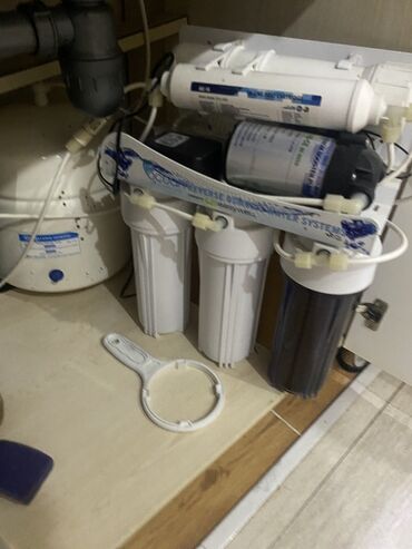 nar suyu sıxan: SU FILTERI COX AZ ISHLENIB. SADECE 25-30 m verib filtrler