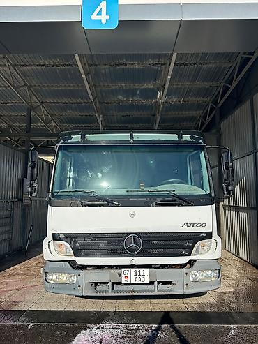 продаю скания: Эвакуатор, Mercedes-Benz, 2006 г., Ломаная — 1