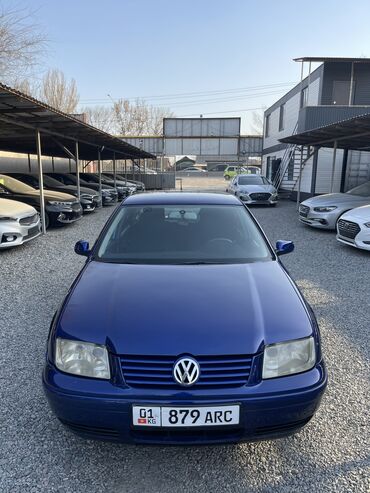 Volkswagen: Volkswagen Bora: 2000 г., 2 л, Автомат, Газ, Седан