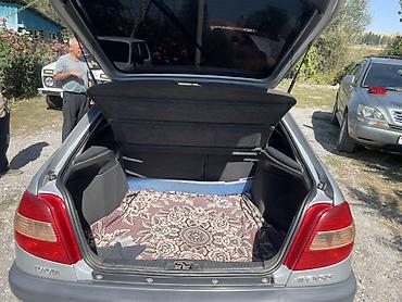 х5 м: Toyota Avensis: 2001 г., 1.8 л, Механика, Бензин, Лифтбек — 5
