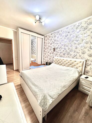 дом квартиру: 4 комнаты, 118 м², Индивидуалка, 2 этаж, Косметический ремонт