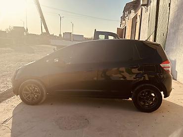 продаю шевролет: Honda Jazz: 2009 г., 1.5 л, Робот, Бензин, Хэтчбэк — 5