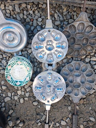 Digər texniki əl alətləri: Qarışıq köhnə əşyalar və alətlər dəsti Məhsulun tərkibi (şəkillərdə — 19