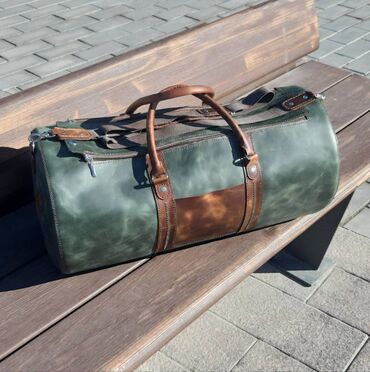 İdman çantaları: İdman çantası Təbii dəridən tamamilə əl işi olan idman çantası — 17