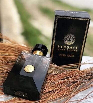 kişi köynekleri: 😎Versace oud noir 
100 ml A klass 
qaliciliqi 7.8 saat