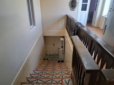 Həyət evləri və villaların satışı: 8 otaq, 5 kv. m, Kredit yoxdur, Orta təmir — 2