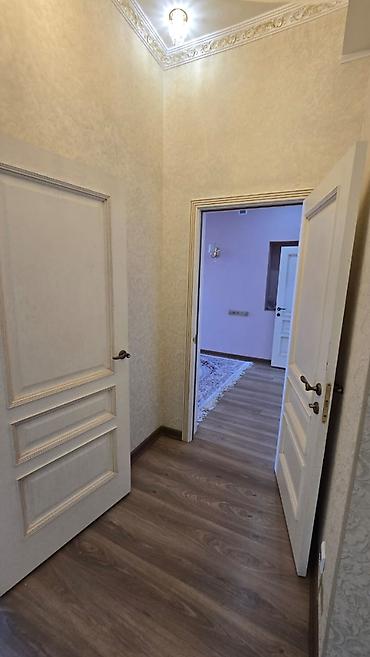 уровневая: 4 комнаты, 180 м², ул. Чынгыз Айтматова Элитка, 9 этаж, Косметический ремонт — 10