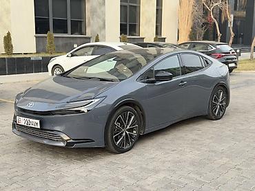 Toyota: Toyota Prius: 2023 г., 2 л, Автомат, Гибрид, Хэтчбэк — 1