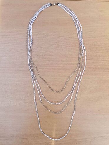 haljinice sa perjem: Ogrlica od sitnih perli višestruka Ogrlica od sitnih perli, 4 niza