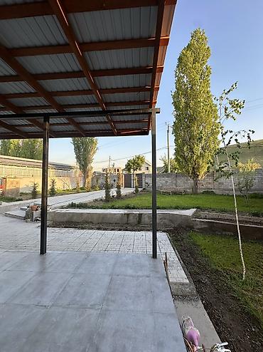 Продажа коттеджей и домов: Срочно продаётся современный дом в стиле хай-тек! 📍 Район Арча-Бешик — 3