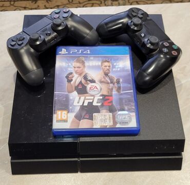 PS4 (Sony PlayStation 4): Продаю PS4(play station 4) fat 500gb + 2 джойстика 1 (оригинал) 2
