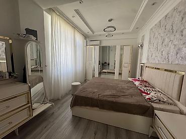 2 mertebeli: Müasir dizaynlı 2 otaqlı mənzil interyeri Xüsusiyyətlər: - Zövqlə — 1