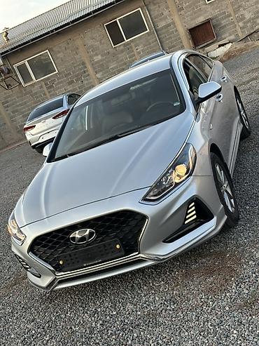 Hyundai Sonata: 2021 г., 2 л, Автомат, Газ, Седан