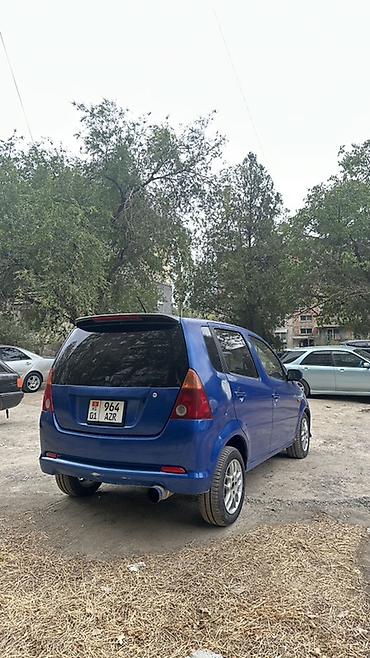 дайхацу юрв: Daihatsu YRV: 2000 г., Хэтчбэк — 3