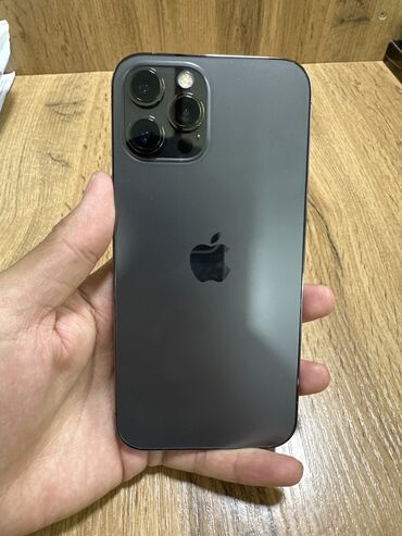 сколе: IPhone 12 Pro Max, Б/у, 512 ГБ, Space Gray, Зарядное устройство, Защитное стекло, Чехол, 79 %