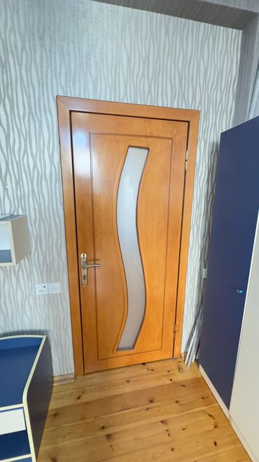 Tavan: *gülü1* Otaq Qapısı(4ədəd Şüşəli) Ölçü:200/90 *1_ədəd 130₼* ☑️Həzi