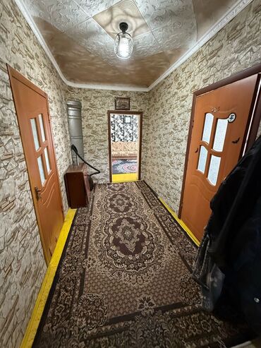 особняк на продажу: Дом, 70 м², 4 комнаты, Агентство недвижимости, Косметический ремонт