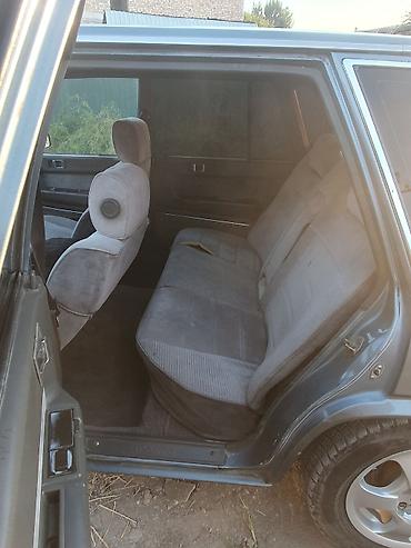 ki 5: Mazda 929: 1985 г., 2 л, Механика, Бензин, Седан — 10