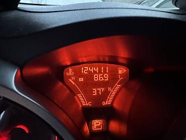 Nissan: Nissan Juke: 2013 г., 1.6 л, Вариатор, Бензин, Кроссовер — 15