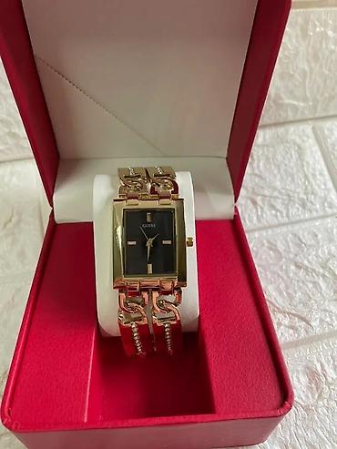 Ručni satovi: GUESS ženski ručni sat – pravougaono kućište i ukrasna narukvica sa — 13