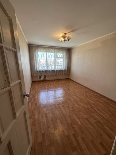 долгосрочная аренда квартира бишкек ош базар: 3 бөлмө, 69 кв. м, 104-серия, 5 кабат, Эски ремонт