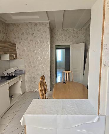 Продажа квартир: 3 комнаты, 60 м², Достук мкр 105 серия, 2 этаж, Евроремонт — 1