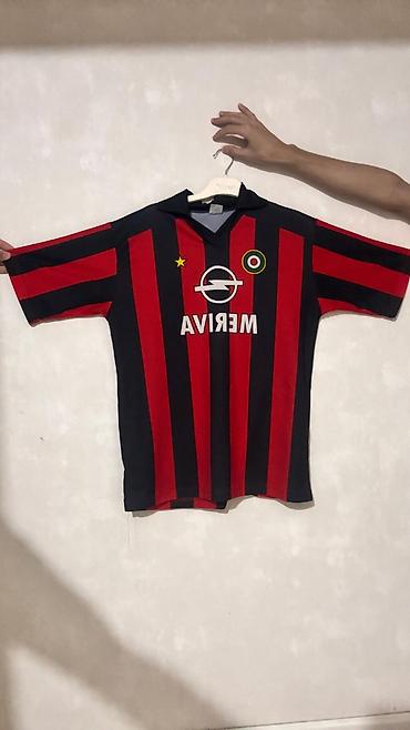 Kişi geyimləri: Futbolka, rəng - Qara — 7