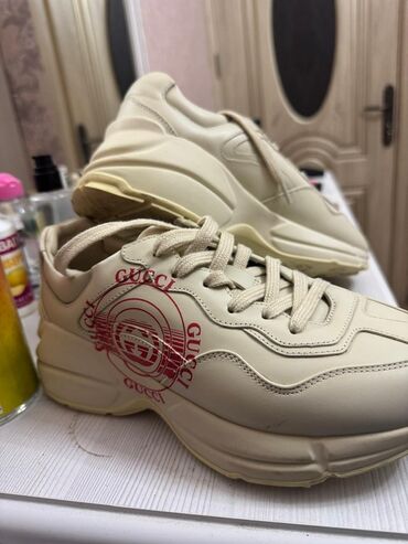Makasin və loferlər: Gucci, Ölçü: 36, rəng - Bej, Yeni
