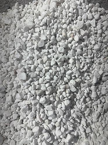 Мраморная крошка: Мраморная крошка, Белый, Ландшафтная, В тоннах — 20