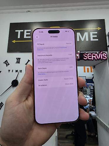 aple 17: IPhone 17 Pro Max, 256 GB, Narıncı, Zəmanət, Simsiz şarj, Face ID — 3