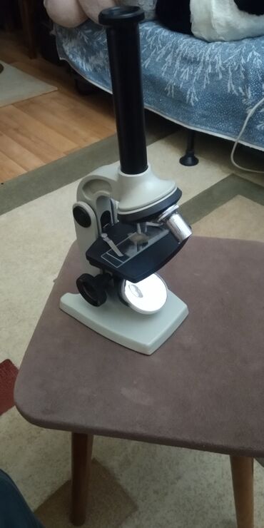 mikraskop: İki obyektivli mikroskop,islənməyib təzədir