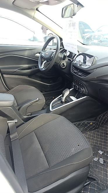 Chevrolet: Chevrolet Onix: 2020 г., 1 л, Автомат, Бензин, Седан — 5