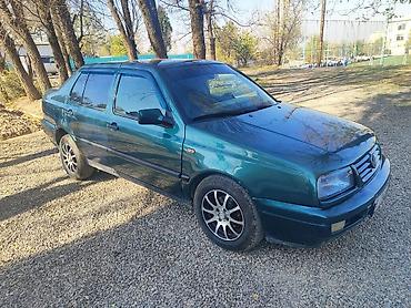 vw: Volkswagen Vento: 1996 г., 1.8 л, Механика, Бензин, Седан — 1