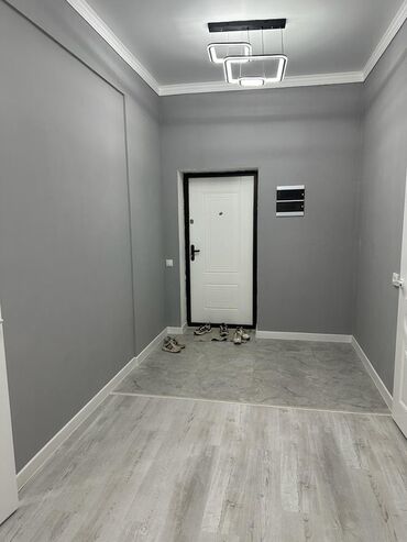 здаю квартиру на долгий срок: 3 бөлмө, Менчик ээси, Чогуу жашоосу жок, Толугу менен эмереги бар