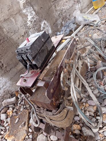 садовый инструмент: Ширетүү аппараты, Жаа түрүндө кол менен ширетүү