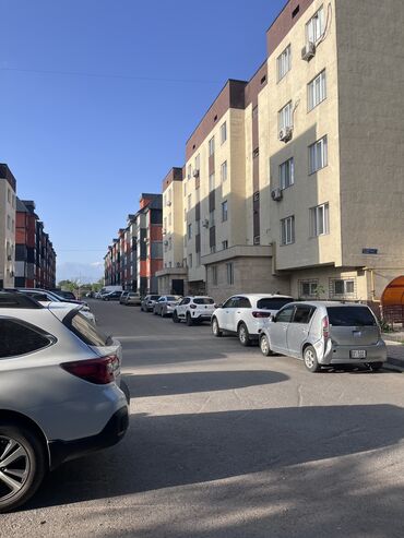 дом хай тек в реальной жизни: Сатам Имарат, 270 кв. м
