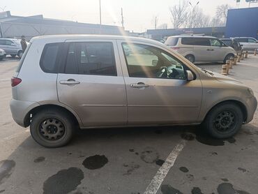 gopro hero 10: Mazda Demio: 2004 г., 1.3 л, Автомат, Бензин