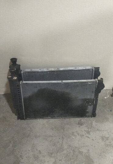 фольксваген б5 1 8: Avtomobil üçün ehtiyat hissələri paketi - Soyuducu radiatorlar