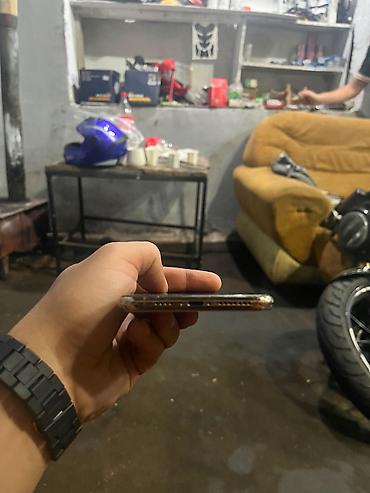 iphone 11 pro max 2 cı el: IPhone 11 Pro Max, 64 GB, Qızılı, Face ID — 2