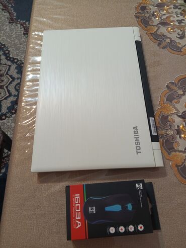ram ddr 2: Б/у Toshiba, 18 ", Intel Core i3, 1 ТБ