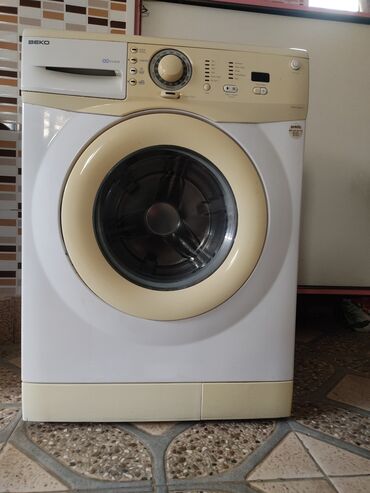 Paltaryuyan maşınlar: Paltaryuyan maşın Beko, 5 kq