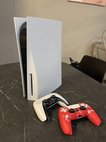 PS5 (Sony PlayStation 5): ПРОДАЮ PLAYSTATION 5 Pro В идеальном состоянии, почти не пользовались