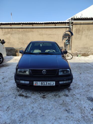 купить volkswagen vento: Volkswagen Vento: 1993 г., 1.8 л, Механика, Бензин, Седан