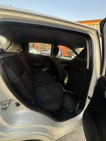 арзан машине: Chevrolet Spark: 2015 г., 1 л, Автомат, Бензин, Хетчбек — 9
